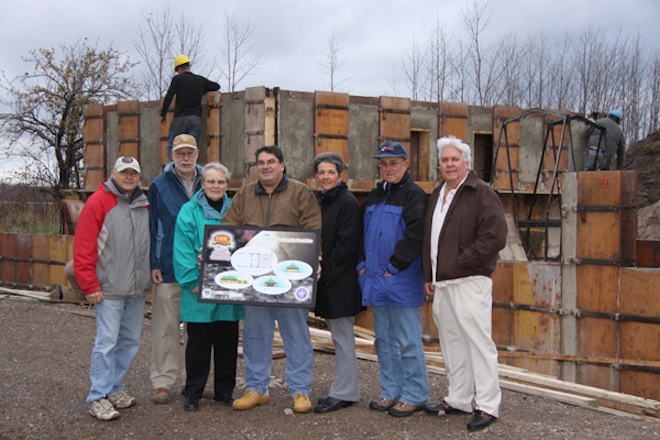 08_FOX observatory group_40944_700K